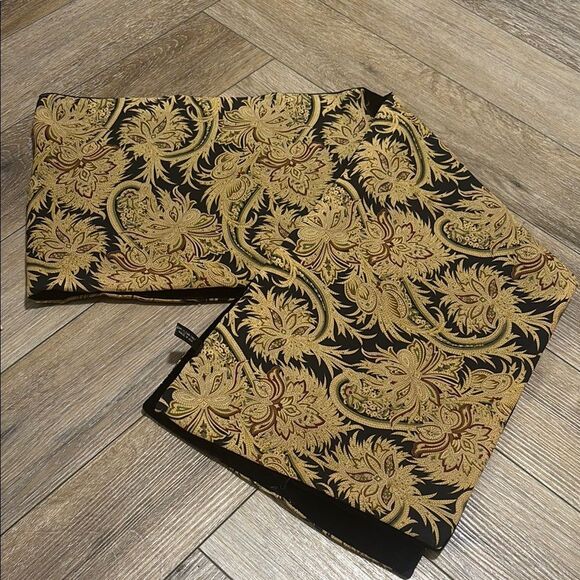 Summer Tompkins Velvet Lined Scarf - Picture 2 of 3